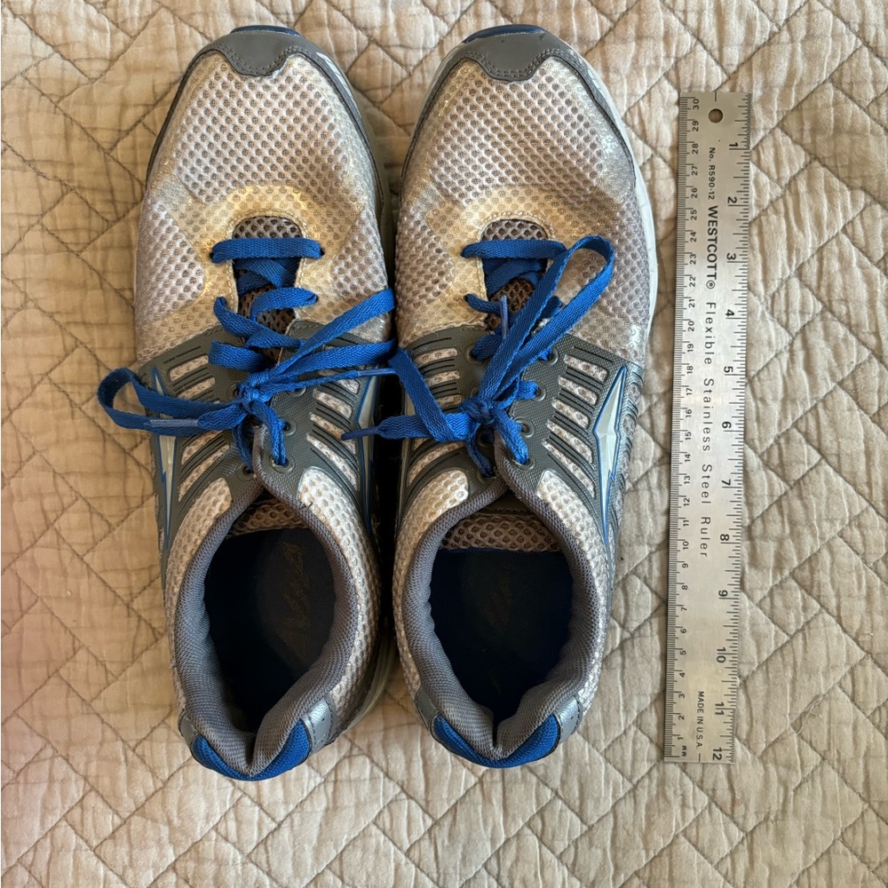 Avia Men’s shoes Size 10.5